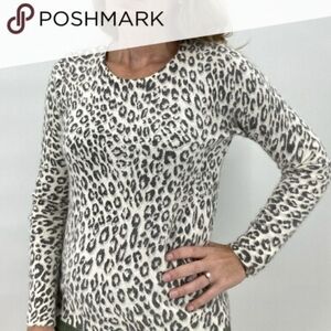 NWT Ann Taylor Pullover Sweater Long Sleeve XS Animal Print